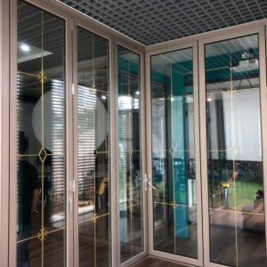 Cửa nhôm Grober -Cửa đi 4 cánh xi mạ
