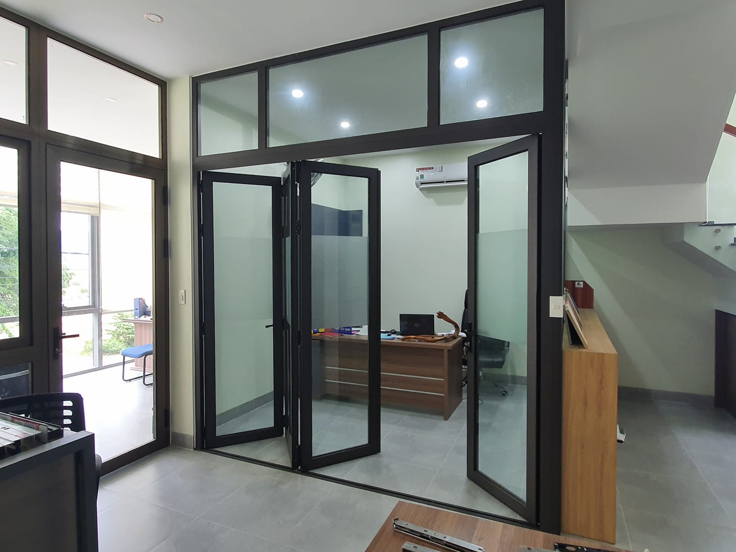 Chọn đơn vị thi công cửa nhôm xingfa xếp trượt nào tốt nhất Nam Định - Có bảo hành