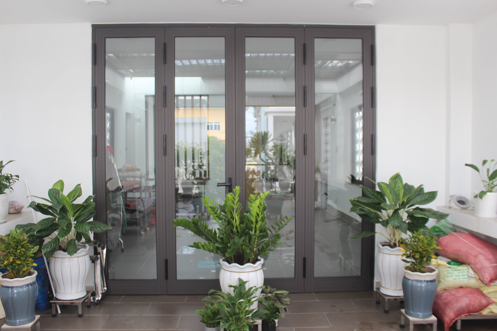 Đội thợ lắp đặt nhôm kính Nam Định chuyên nghiệp, phục vụ tận nơi – Hotline 0966 872 626