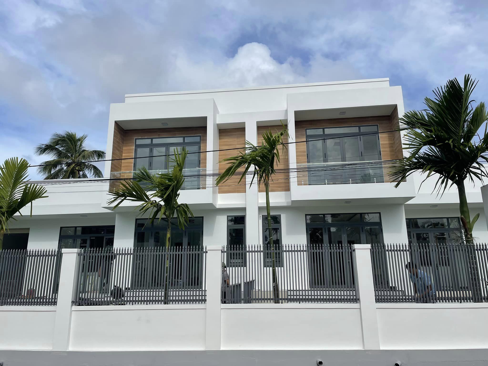 Giá lắp đặt cửa nhôm Nam Định nhanh chóng 2