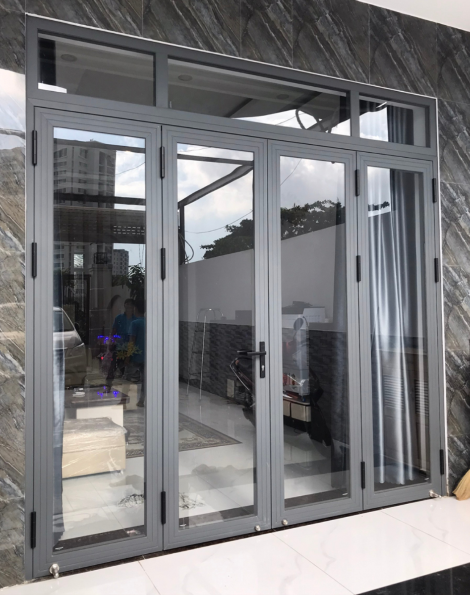 Cửa mở quay Xingfa 4 cánh kết hợp kính hoa đồng tại Nam Định - Bảo hành tận nơi Cửa mở quay Xingfa 4 cánh kết hợp kính hoa đồng tại Nam Định - Bảo hành tận nơi